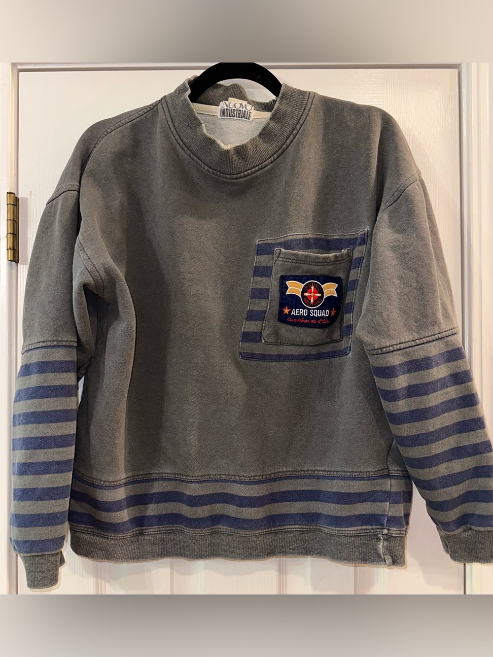 Vintage Nuovo Industriale Sweatshirt Aero Squad Gray Blue Stripe Medium
